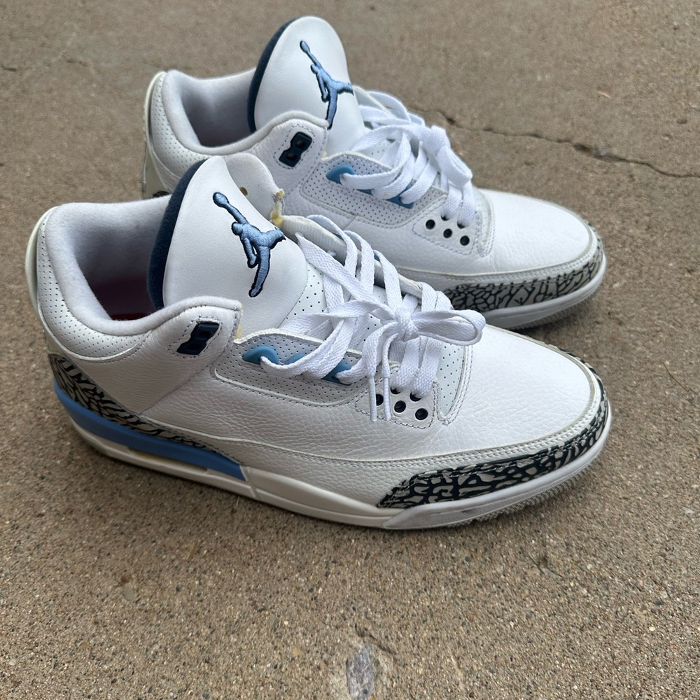 Jordan 3 UNC